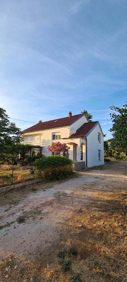 Apartment Brigitte Vrsi Eksteriør bilde