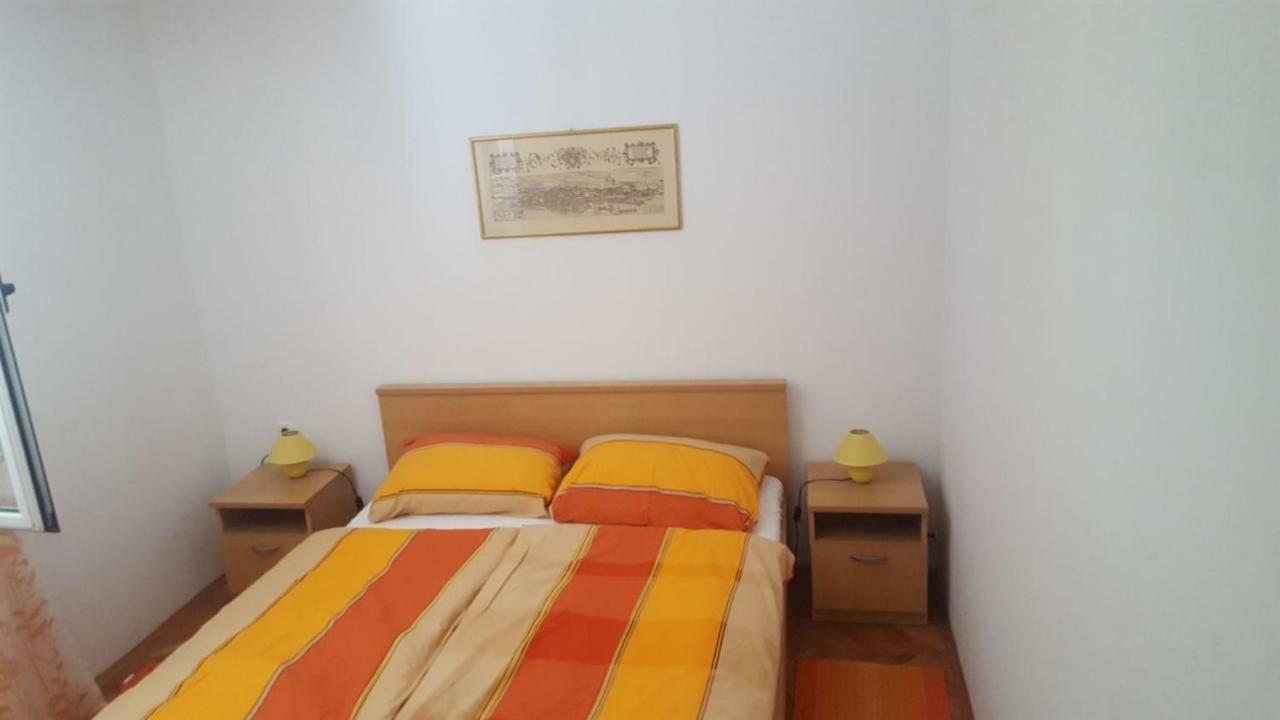 Apartment Brigitte Vrsi Eksteriør bilde