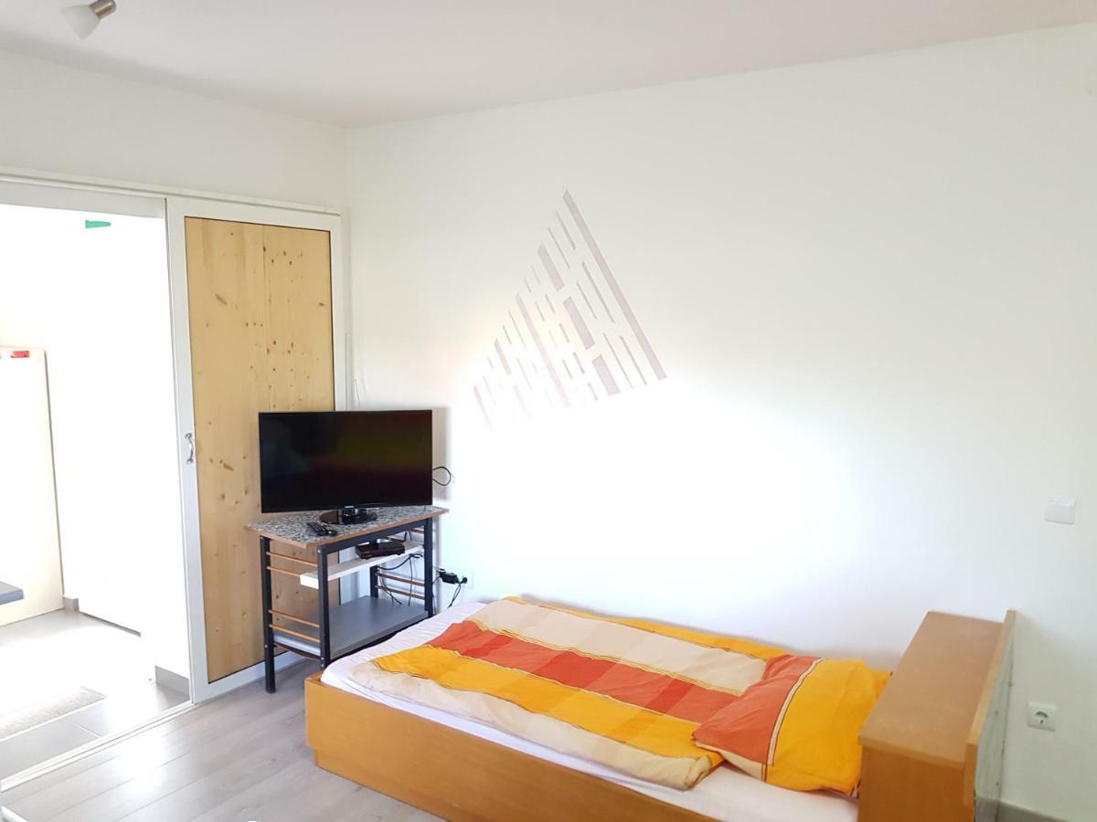 Apartment Brigitte Vrsi Eksteriør bilde